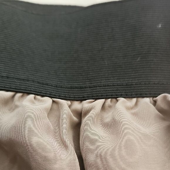 Wilfred Gray and Cream Silk Garment - Picture 11 of 16